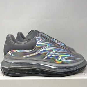 Alexander McQueen!!! NEVER WORE